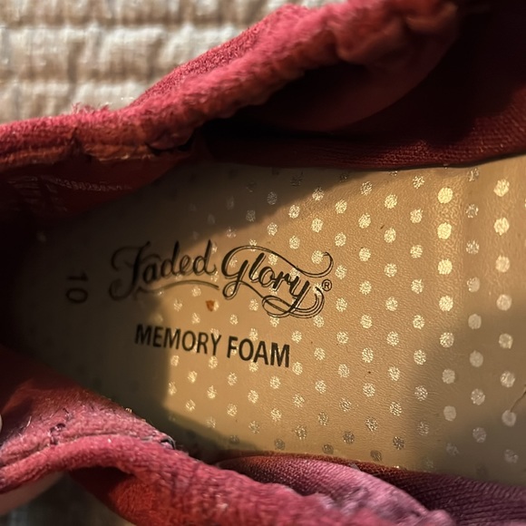 Faded Glory memory foam flats. Burgundy. Size 10. - Picture 4 of 4